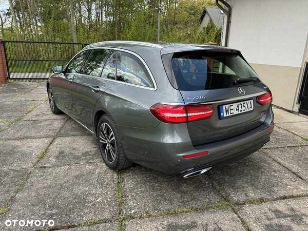 Mercedes-Benz Klasa E 220 d 4-Matic 9G-TRONIC - 10