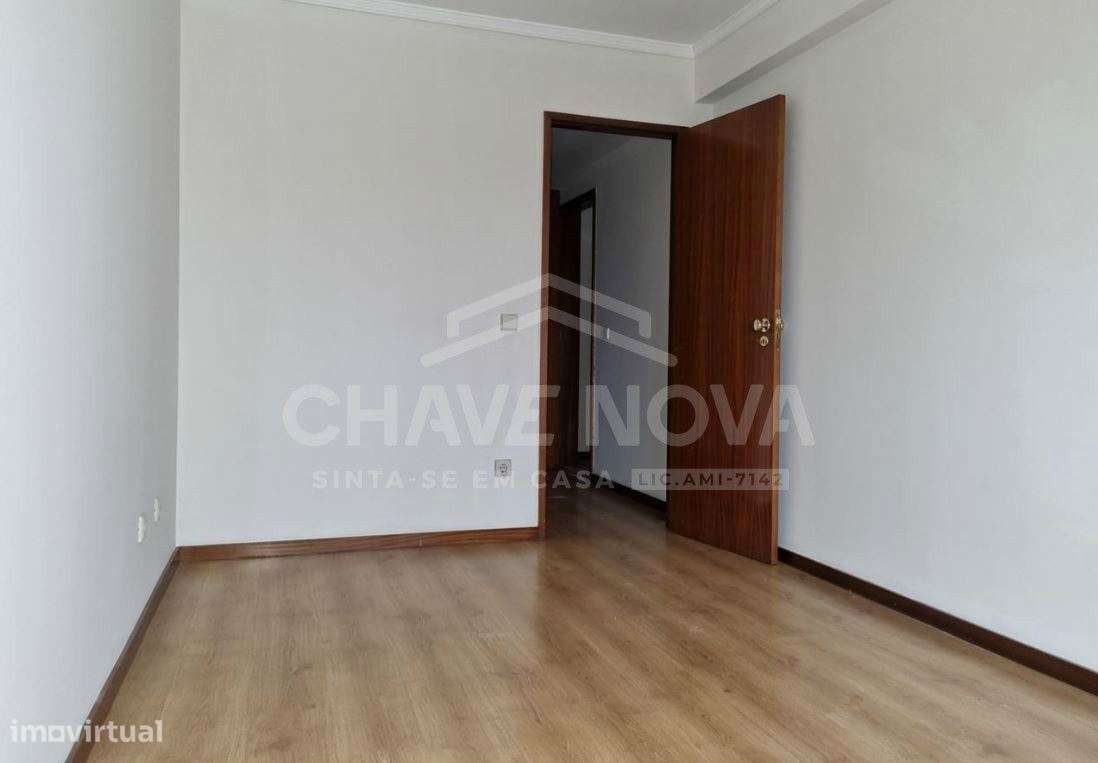 Apartamento T2 em Fânzeres - Grande imagem: 2/14
