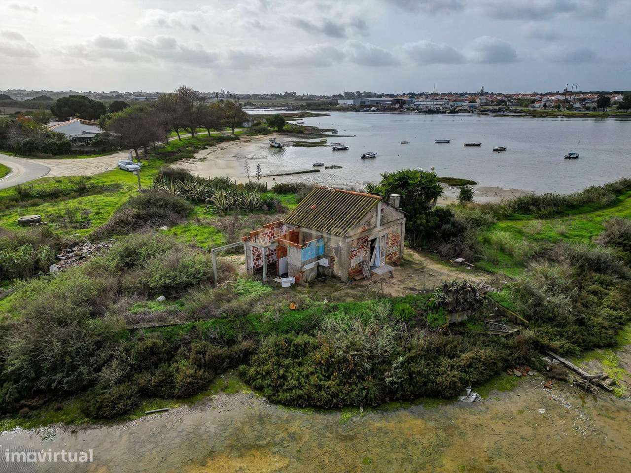 Marinha com 5 ha, destinada a piscicultura, em Sarilhos Grandes, Monti-26