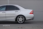 Mercedes-Benz Klasa C 32 AMG - 7