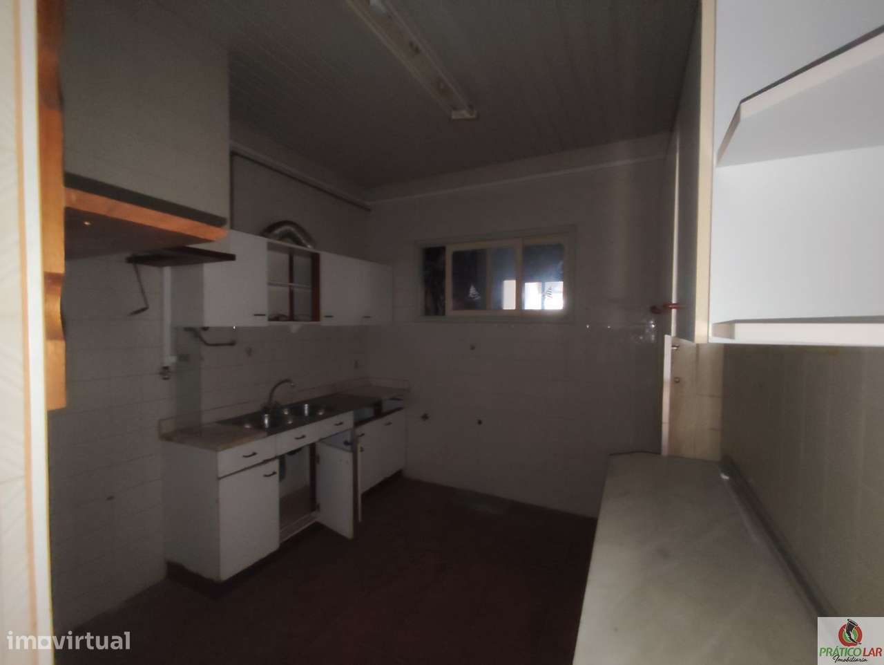 Moradia para restauro no centro na Zona Histórica de Vera Cruz-27