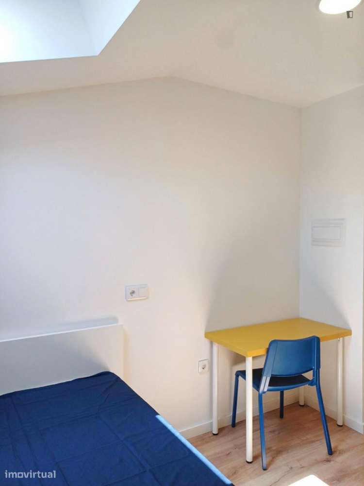 Estúdio - localizado em Montes Claros Coimbra - Grande imagem: 2/6