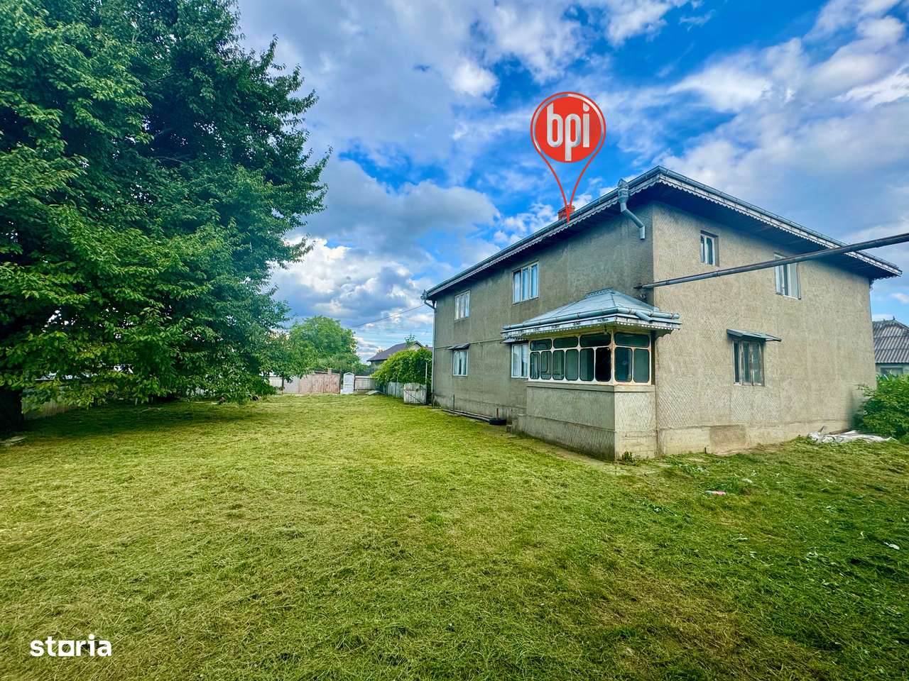 SE VINDE VILA cu 12 cam. “la gri” cu peste 40ari teren in Forasti, SV-11