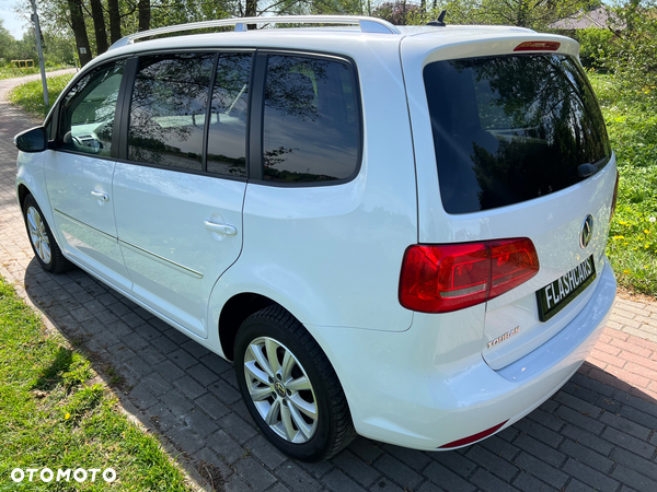 Volkswagen Touran 2.0 TDI DPF BlueMotion Technology Highline - 25