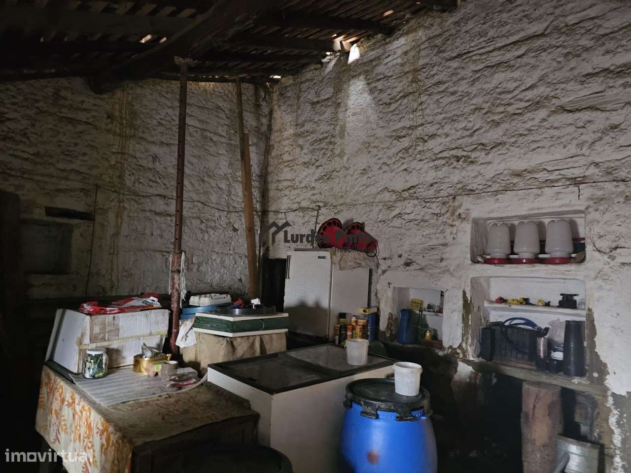 Moradia com quintal - Grande imagem: 4/6