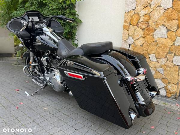 Harley-Davidson Touring Road Glide - 9