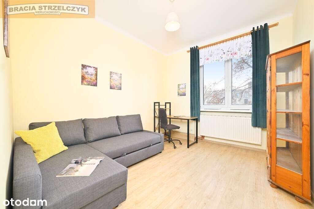 Kawalerka w kamienicy okolice Nowego Światu-1