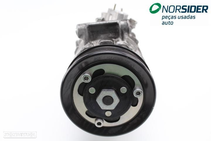 Compressor do ar condicionado Volkswagen Passat Sedan|15-19 - 2