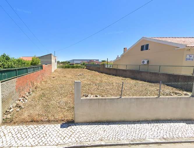 Terreno urbano de 487m² com boas acessibilidades - Grande imagem: 5/6