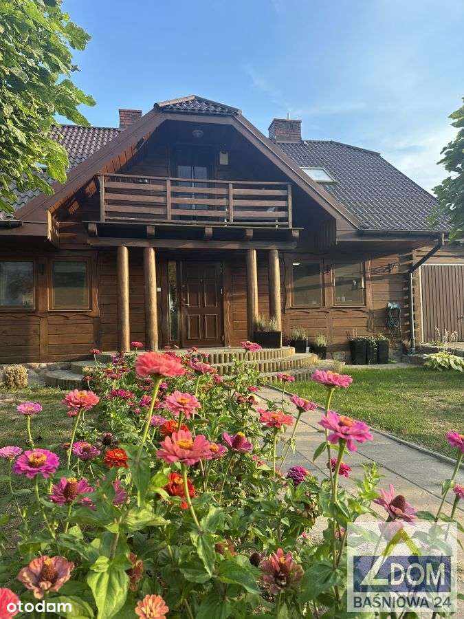 Rezydencja z dużym ogrodem pod Lublinem-0