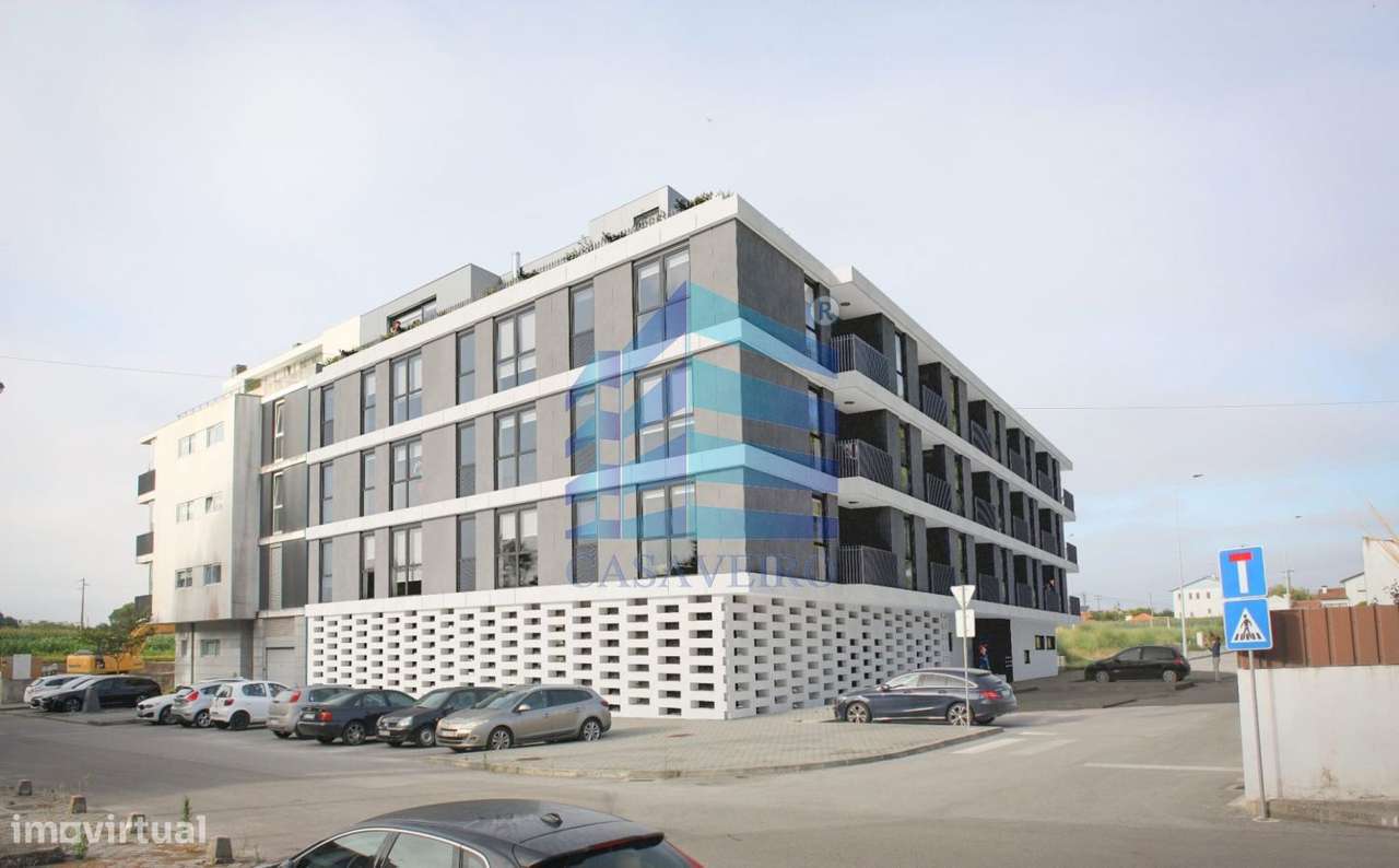 Apartamento T3 com 2 Lugares de Garagem São Bernardo-7