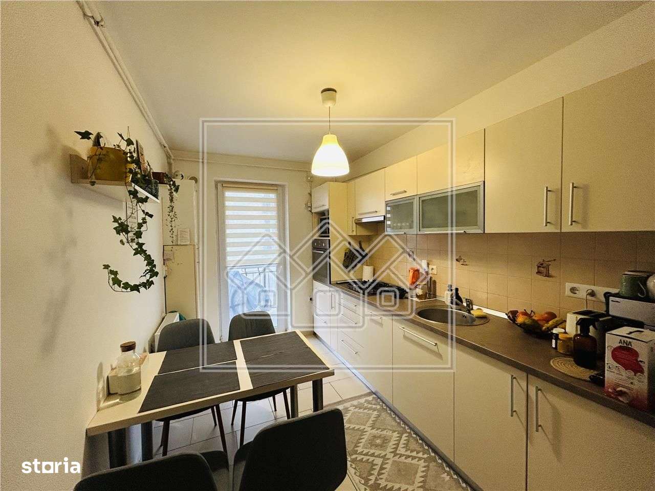 Apartament decomandat cu 3 camere, 2 bai, 2 balcoane, loc de parcare-10