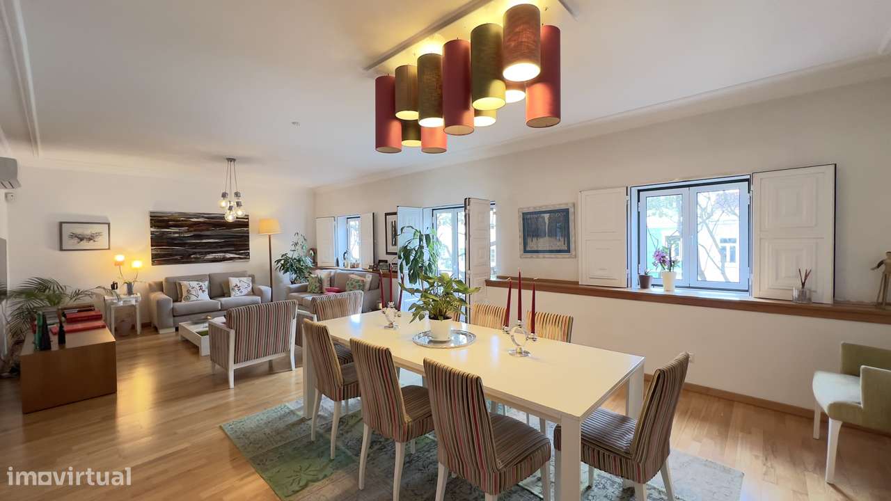 Apartamento T6 Duplex junto à Gulbenkian-0