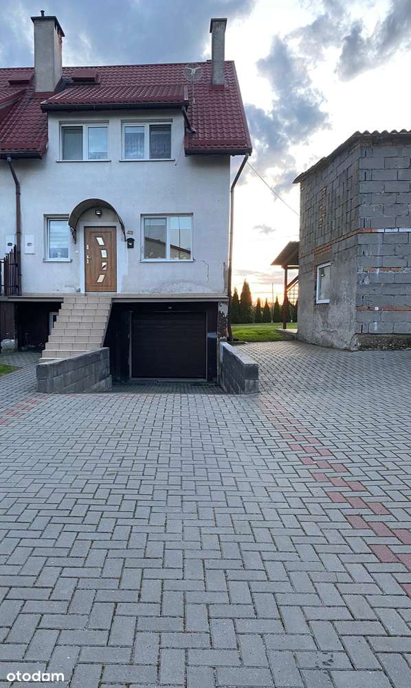 Dom w zabudowie bliźniaczej - Pełny obrazek: 1/8