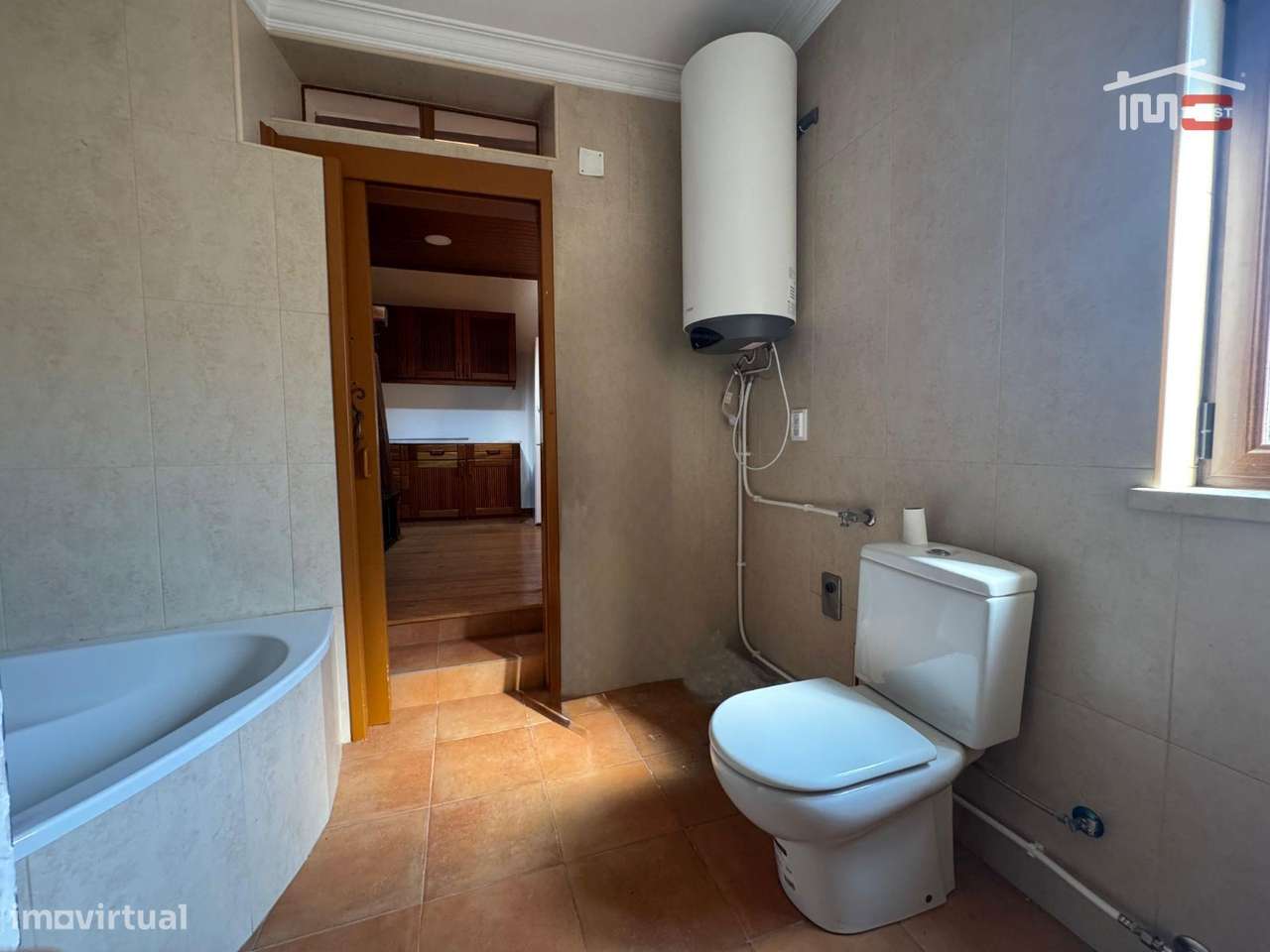 Moradia T2 habitável com terreno (imovel com licença de utilização)-14