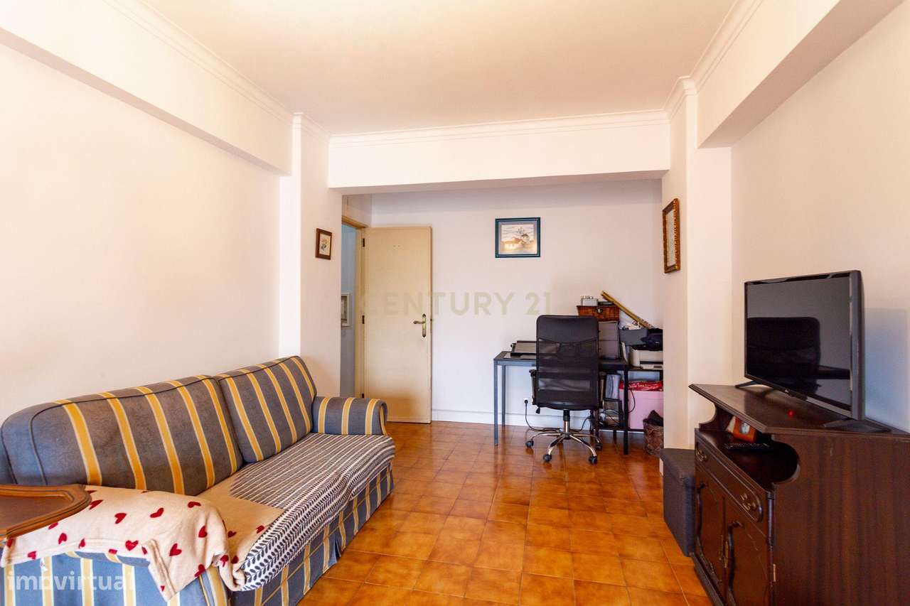 Apartamento T1 pronto a habitar - Grande imagem: 5/27