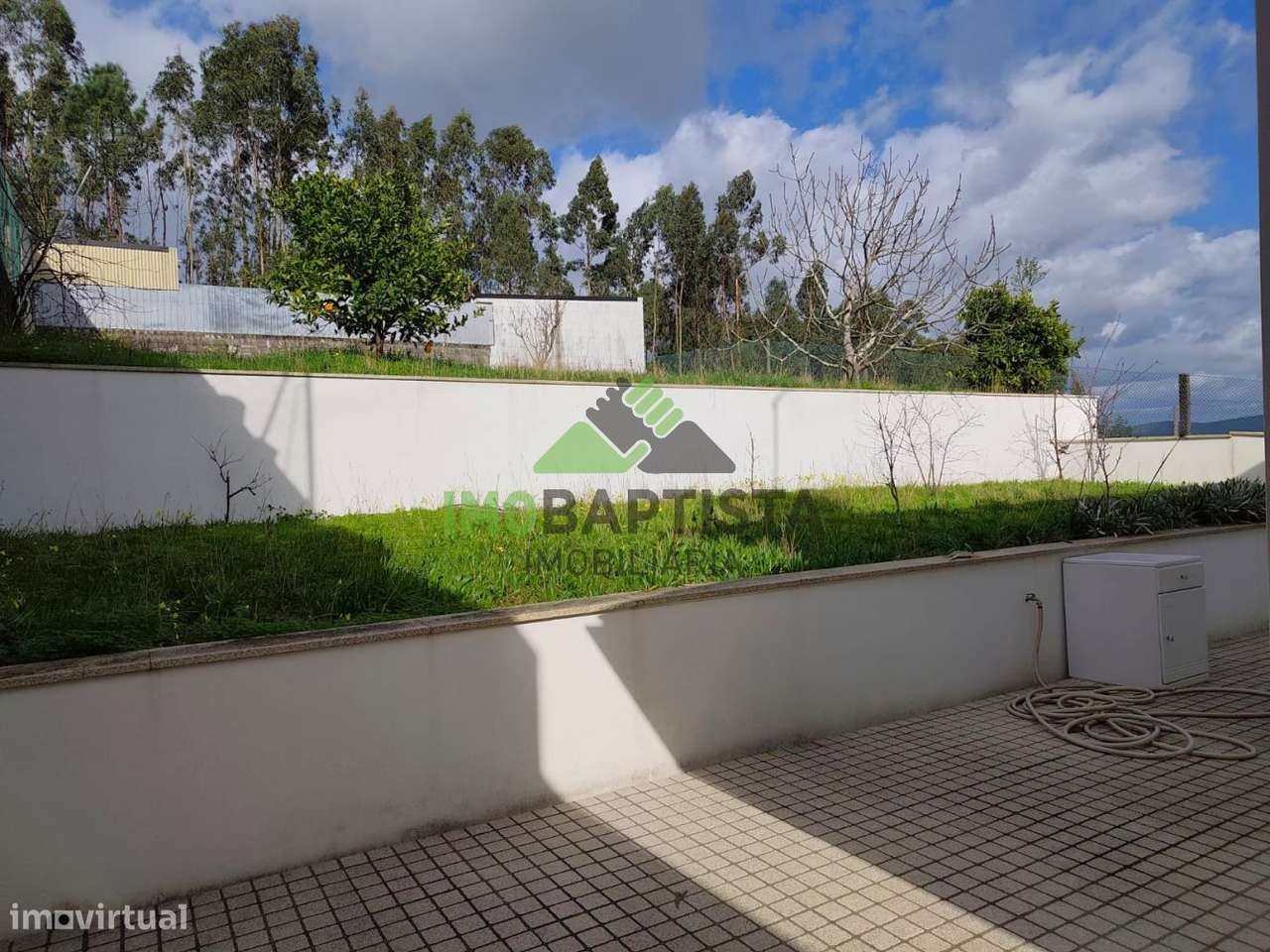 Moradia V3 Isolada em Lobão-19