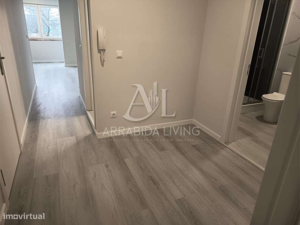 T2 - Remodelado c/ arrecadação - Oeiras-5