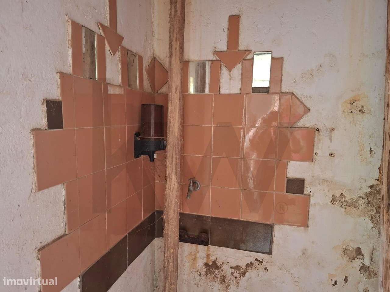 Oportunidade Única perto da praia em Sagres – Espaço Comercial-12