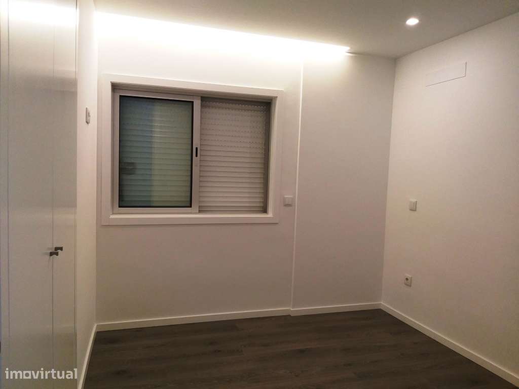 Apartamento renovado T3 c/ rendimento em São Vítor-9