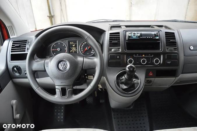 Volkswagen Transporter - 23