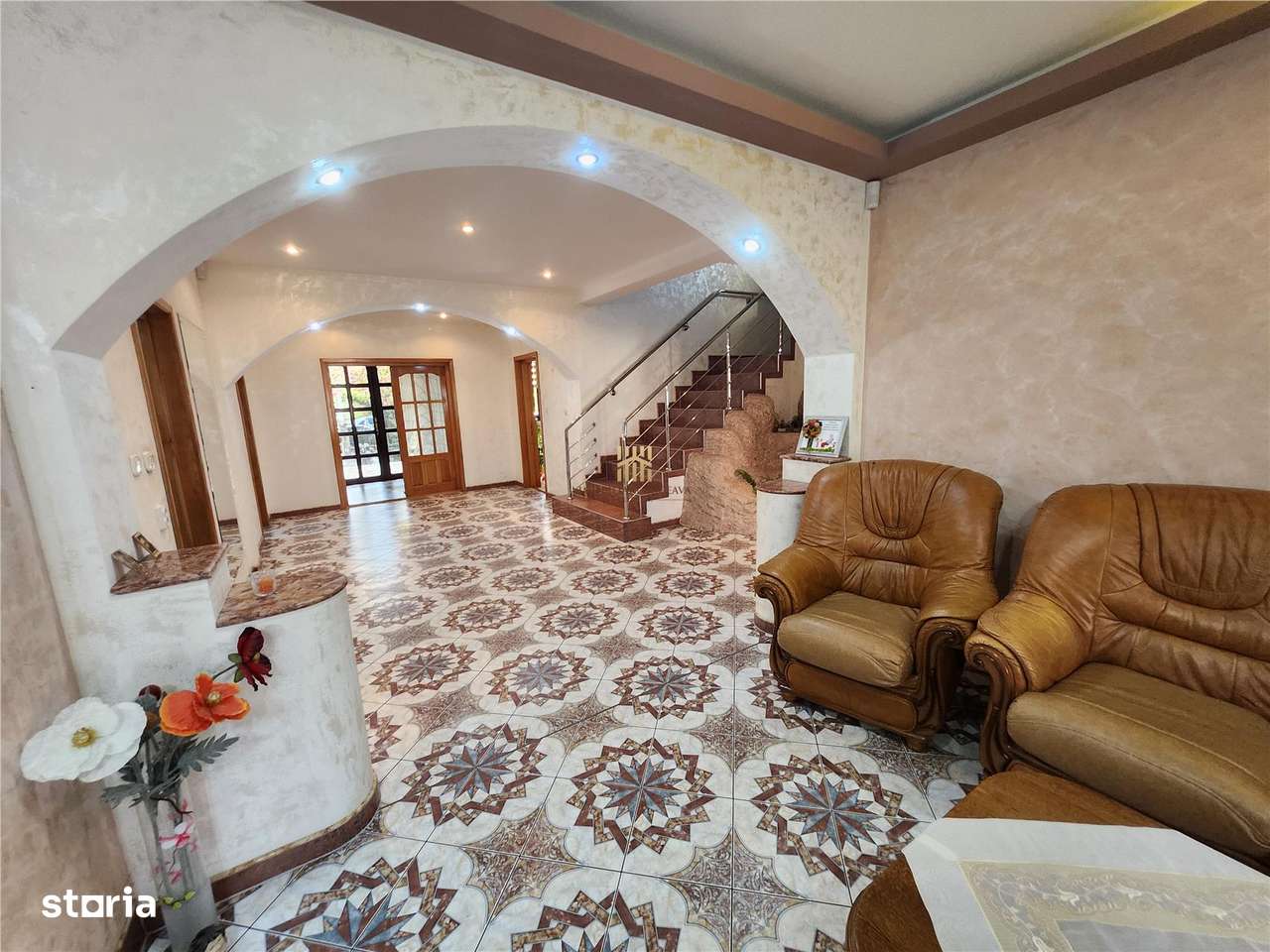 Cladire 600 mp! In Suceava! De vanzare! - Imagine principală: 4/15