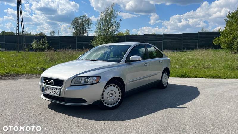 Volvo S40 2.0D Momentum - 1