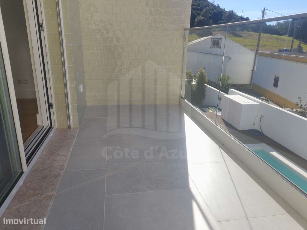 Moradia Nova T3 Sesimbra (castelo)-10