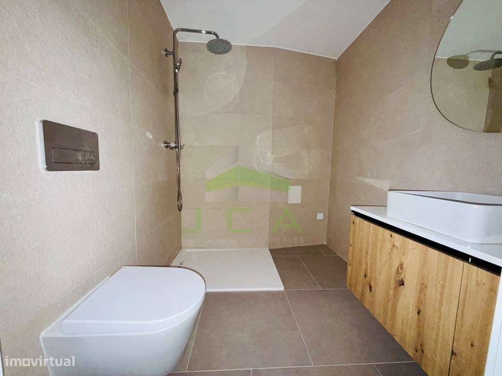 Apartamento T1 novo no centro histórico de Leiria-6