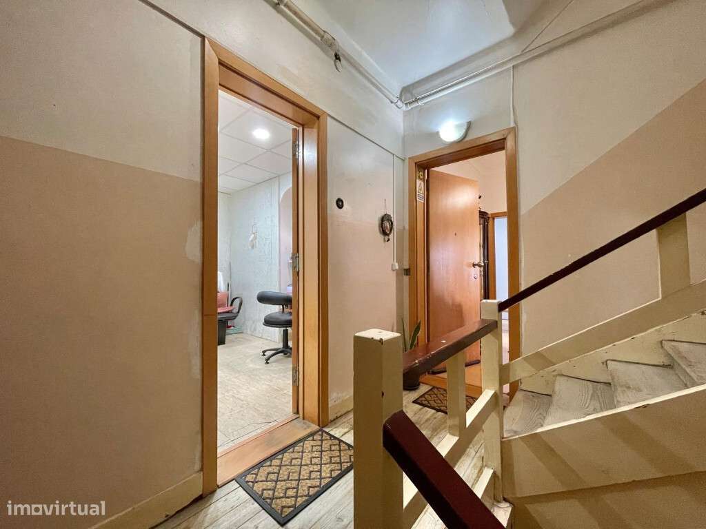 Apartamento T3 em zona da Alta da cidade de Coimbra-11