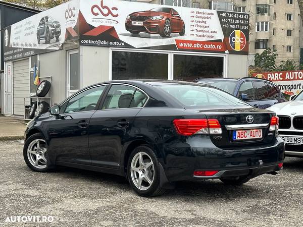 Toyota Avensis 2.0 D-4D Executive - 3