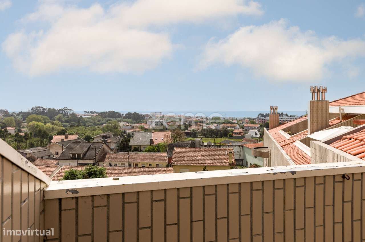 T3 / T4 Duplex com Terraços em Condomínio com Piscina – Francelos-15