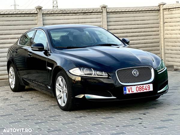 Jaguar XF 2.2D Premium Luxury - 3