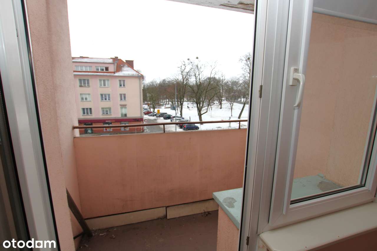 2 pokoje po generalnym remoncie w centrum miasta --> ul. 12 Lutego-10