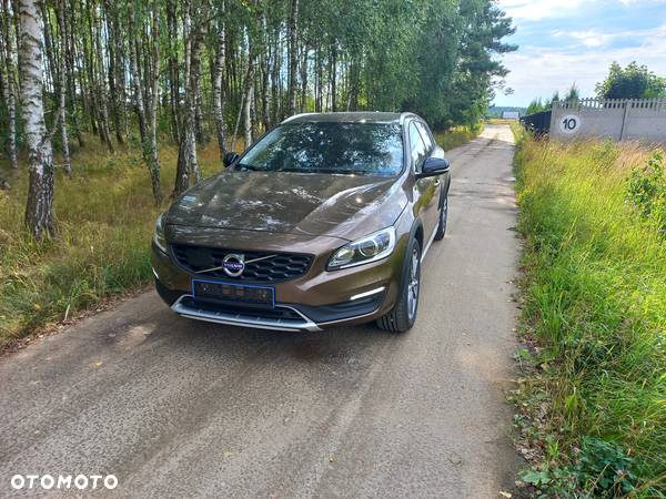 Volvo V60 D3 Drive-E Momentum - 1