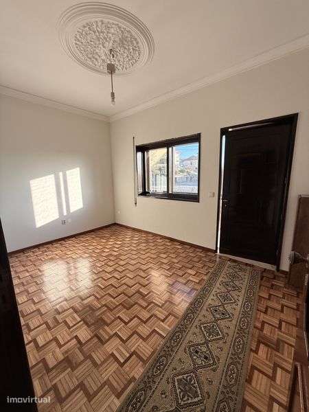 Arrendo andar moradia T2 - Grande imagem: 4/8