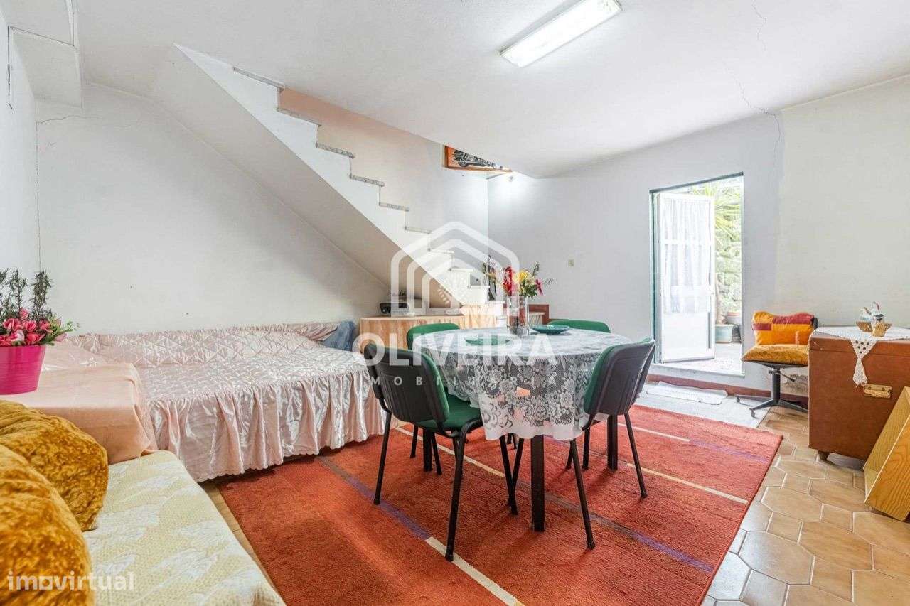 Moradia com Habitação e Comércio-29