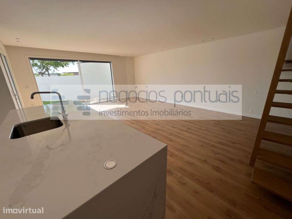 Moradia T3 para Venda - Grande imagem: 1/20