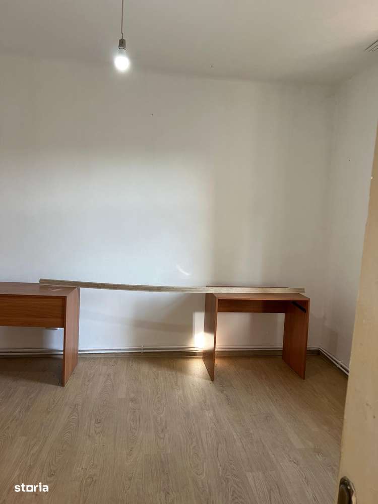 camera birou. strada,fratii golesti - Imagine principală: 3/11