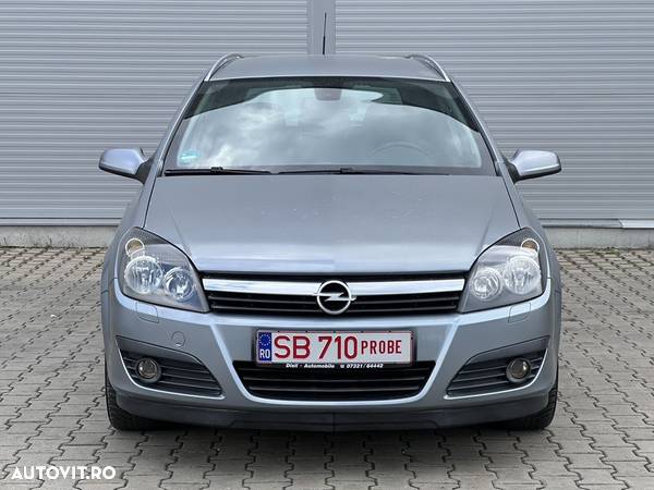 Opel Astra 1.6i Sport - 4
