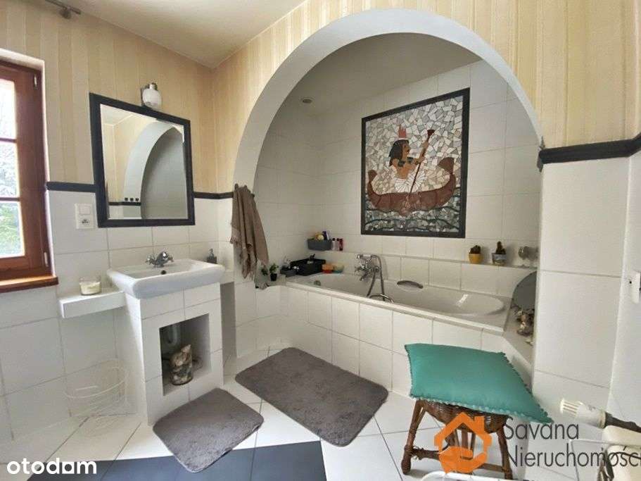 Wyjątkowa posiadłość z dużą działką przy lesie-12