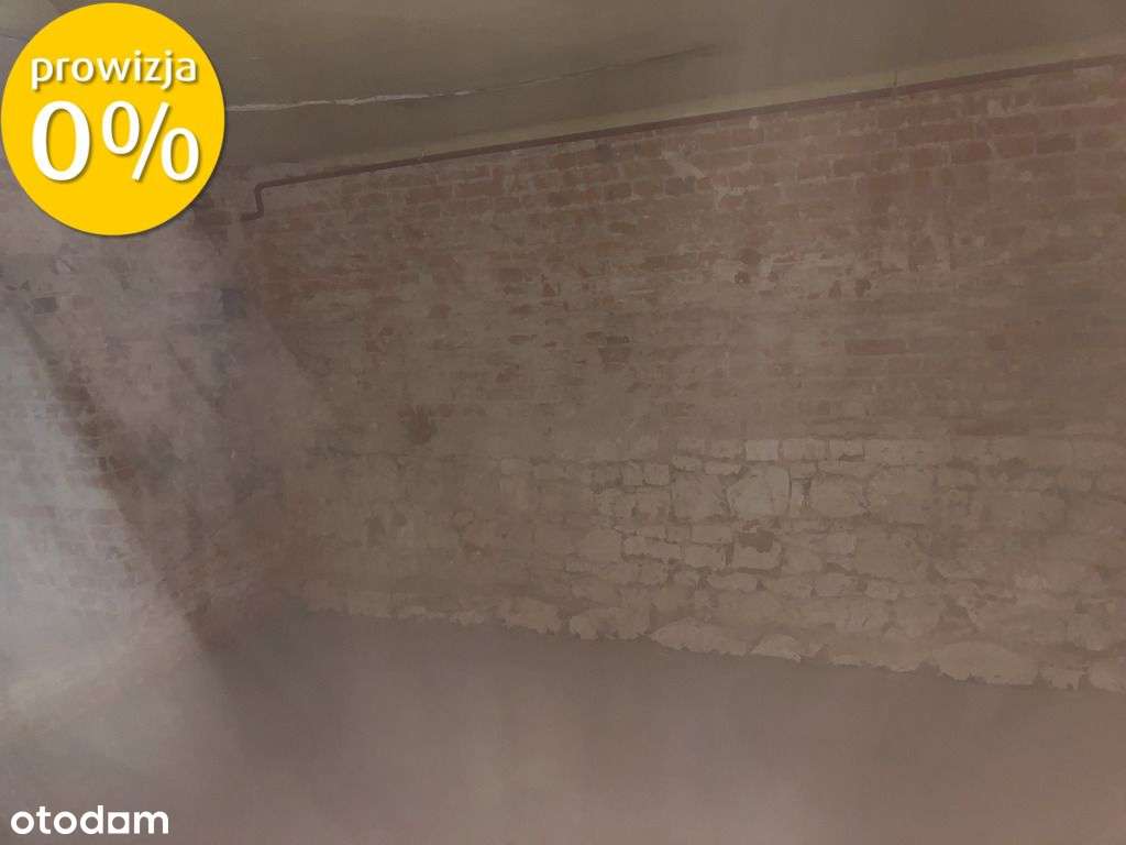 Lokal handlowo usługowy - wejście od ul Kunickiego-4