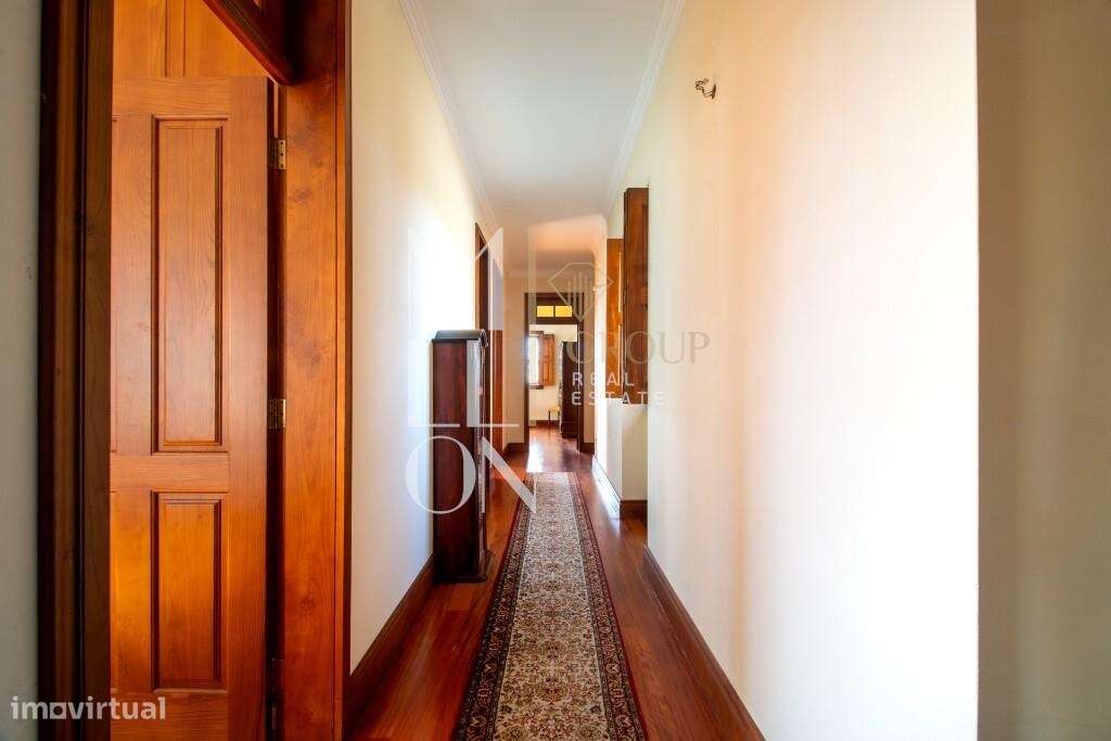 Quinta do Loureiro: Uma Casa Solar Histórica e Elegante em Lousada-15