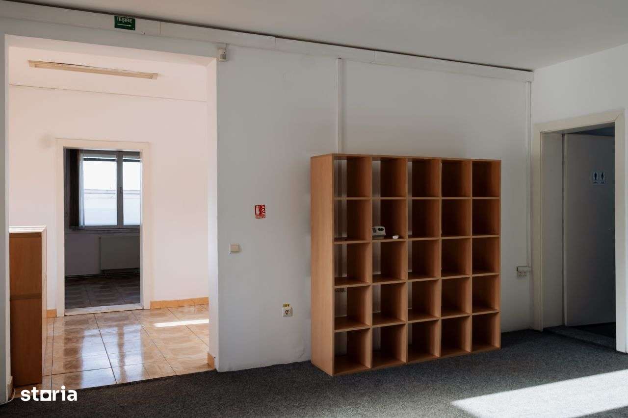 Spatii birouri in zona centrala din Sibiu de inchiriat - Imagine principală: 4/12