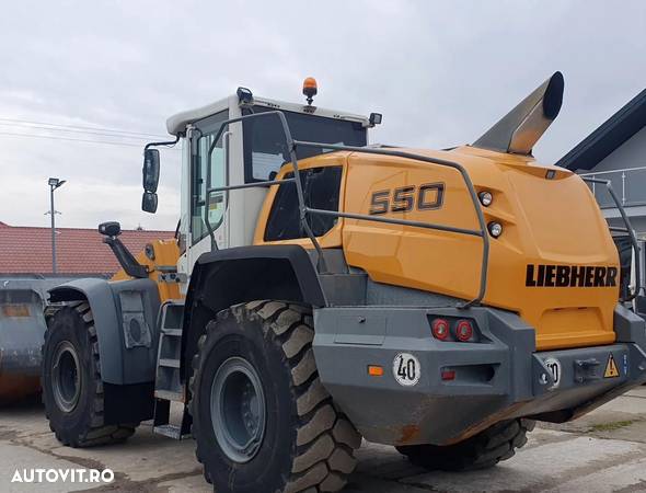 Liebherr L550 x Power Incarcator Frontal - 3