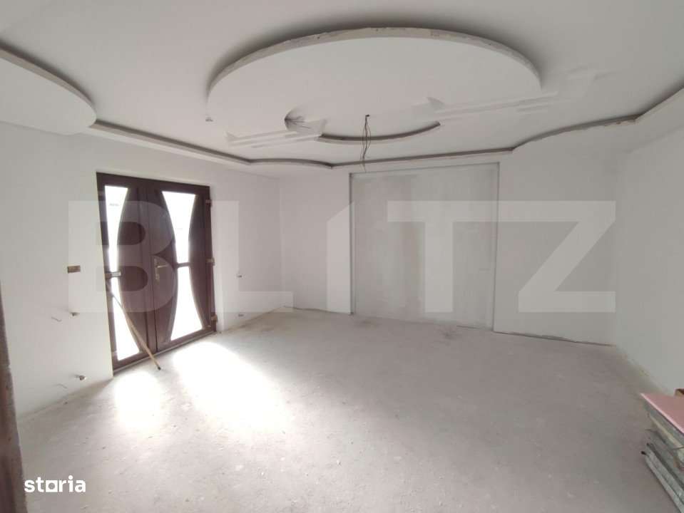 Casa individuala semifinisata, 2000mp teren, zona centrala Radauti - Imagine principală: 3/15