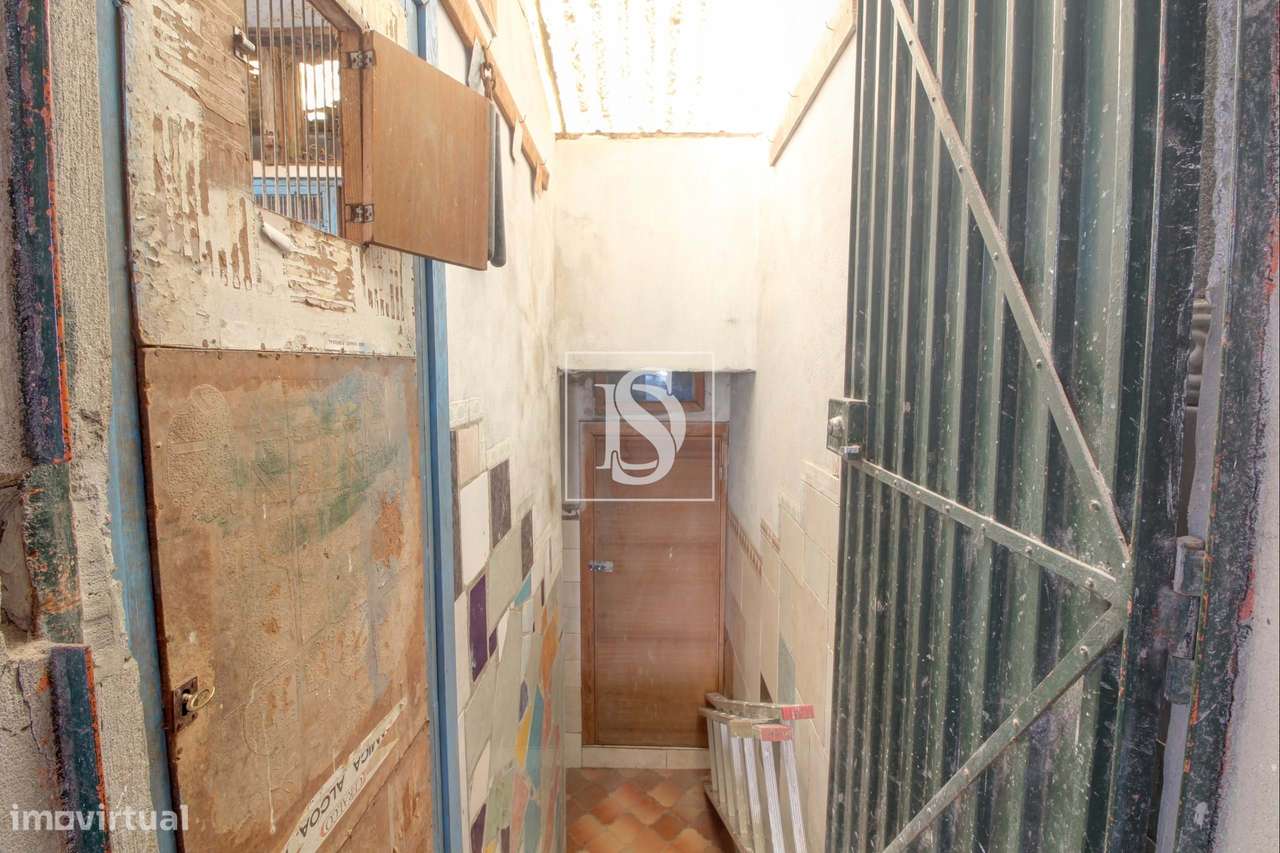 Moradia T2 para Reabilitação- Pedrouços-20