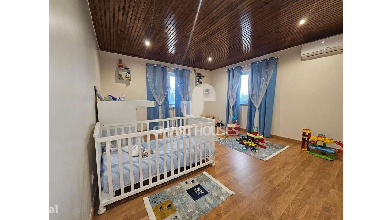 Moradia T4 Poços c/ terreno-25