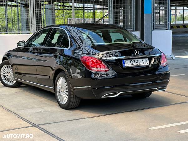 Mercedes-Benz C 220 CDI 7G-TRONIC Avantgarde Edition - 2