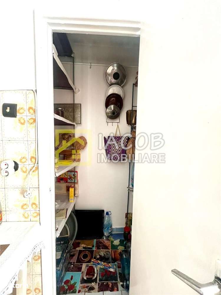 Apartament cu doua camere semidecomandate, zona Aviatori, Bacau-13